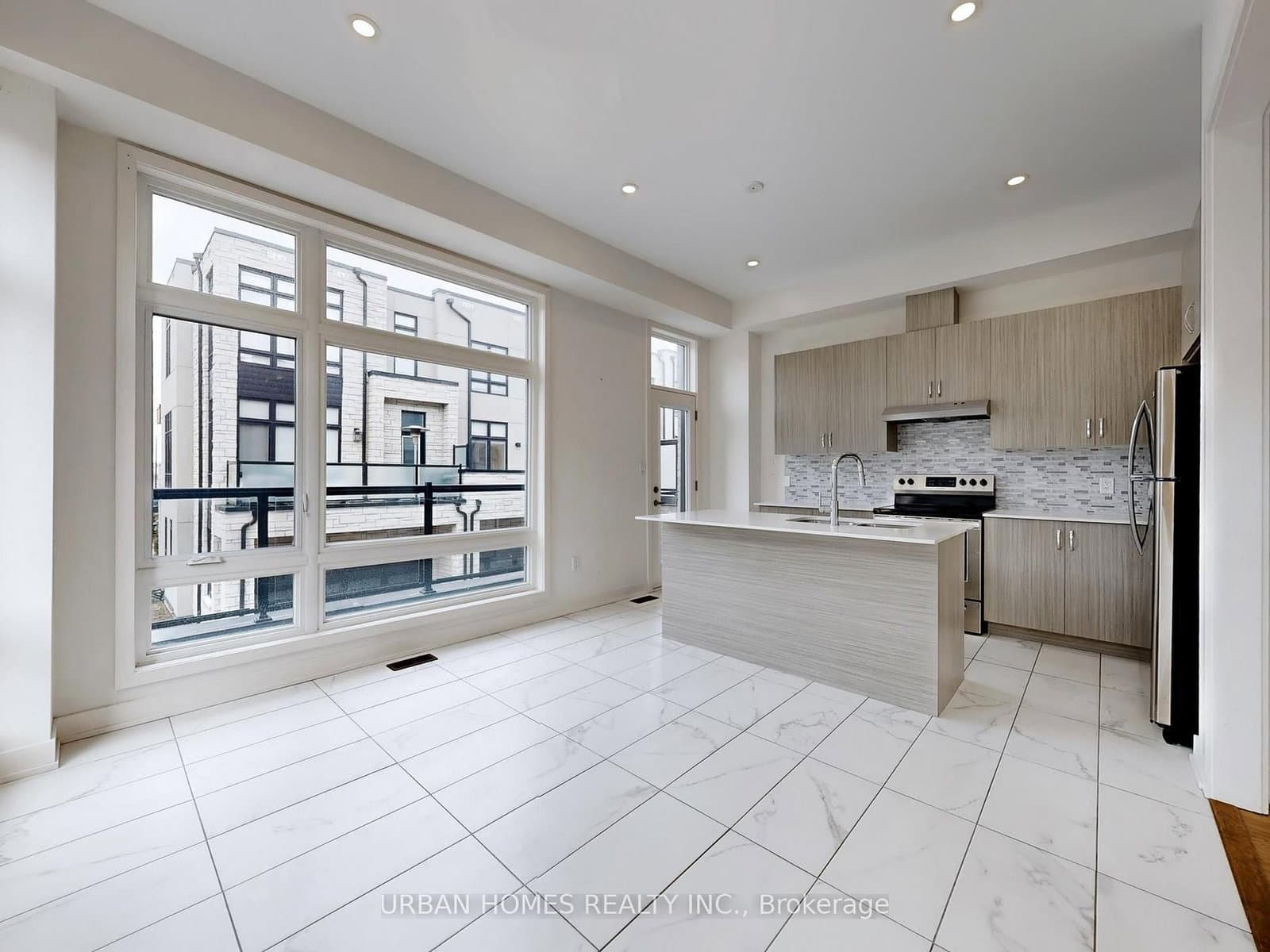 41 Gerussi Street thumbnail 14