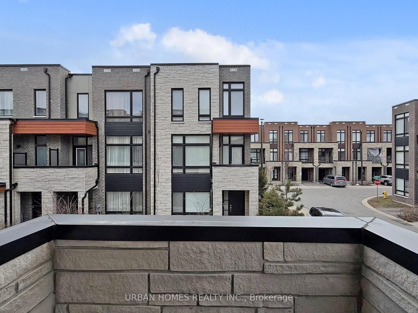 41 Gerussi Street thumbnail 38