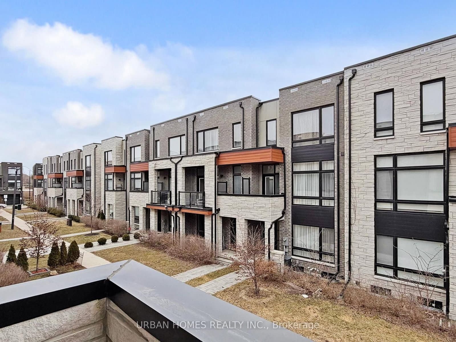 41 Gerussi Street thumbnail 39