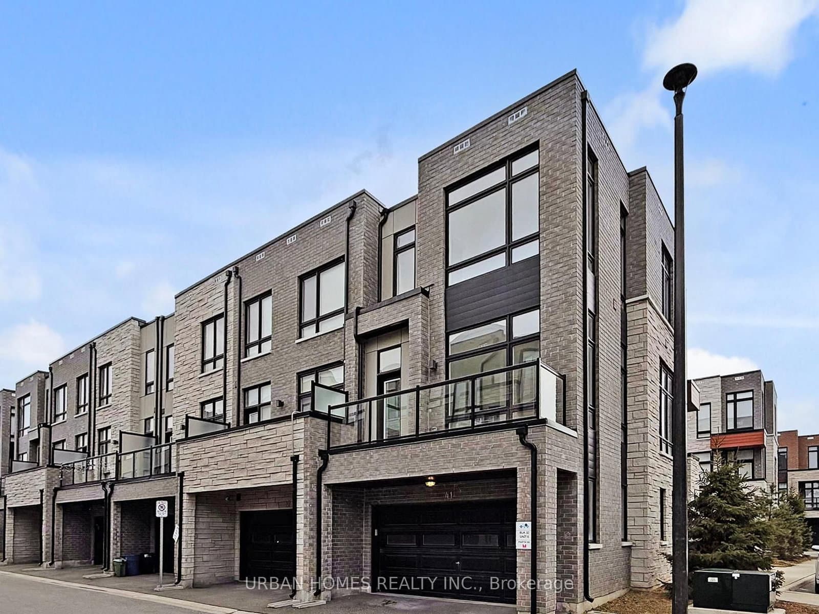41 Gerussi Street thumbnail 41