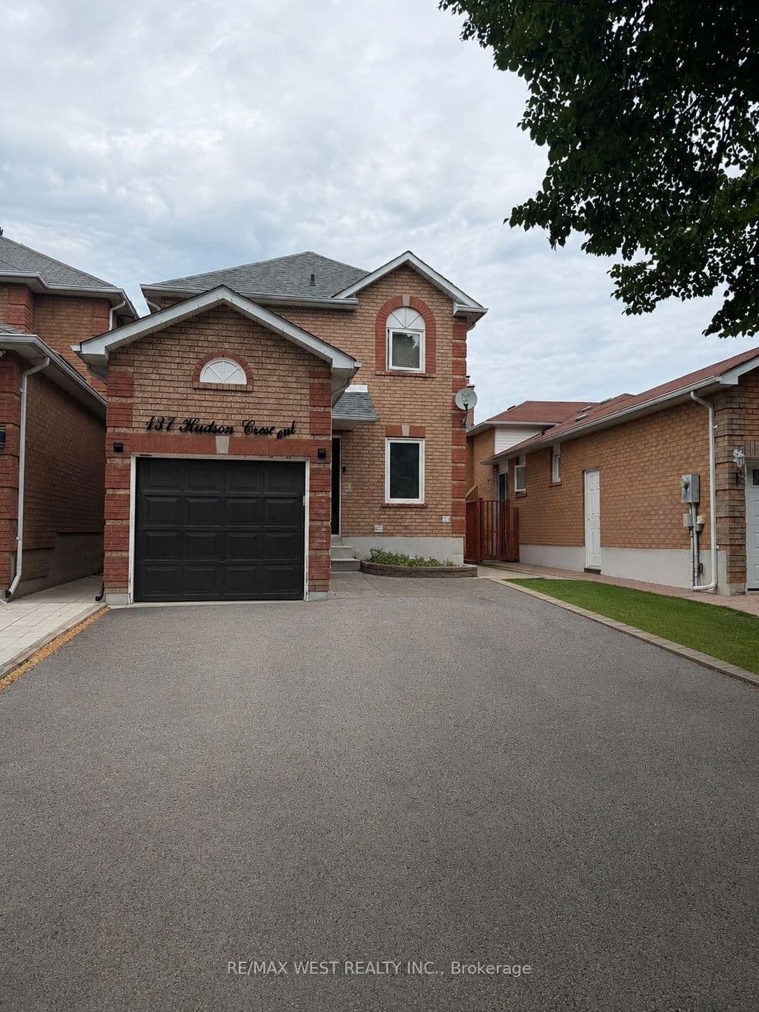 137 Hudson Crescent - Image 1