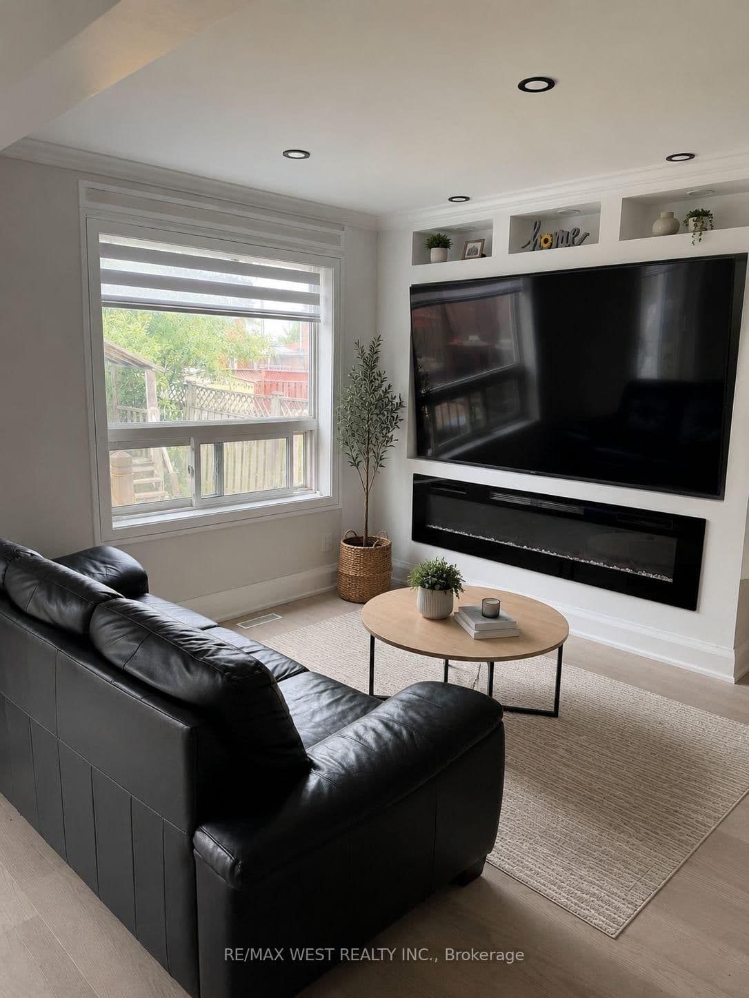137 Hudson Crescent thumbnail 3