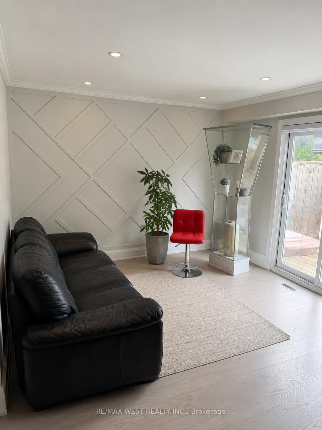 137 Hudson Crescent thumbnail 4