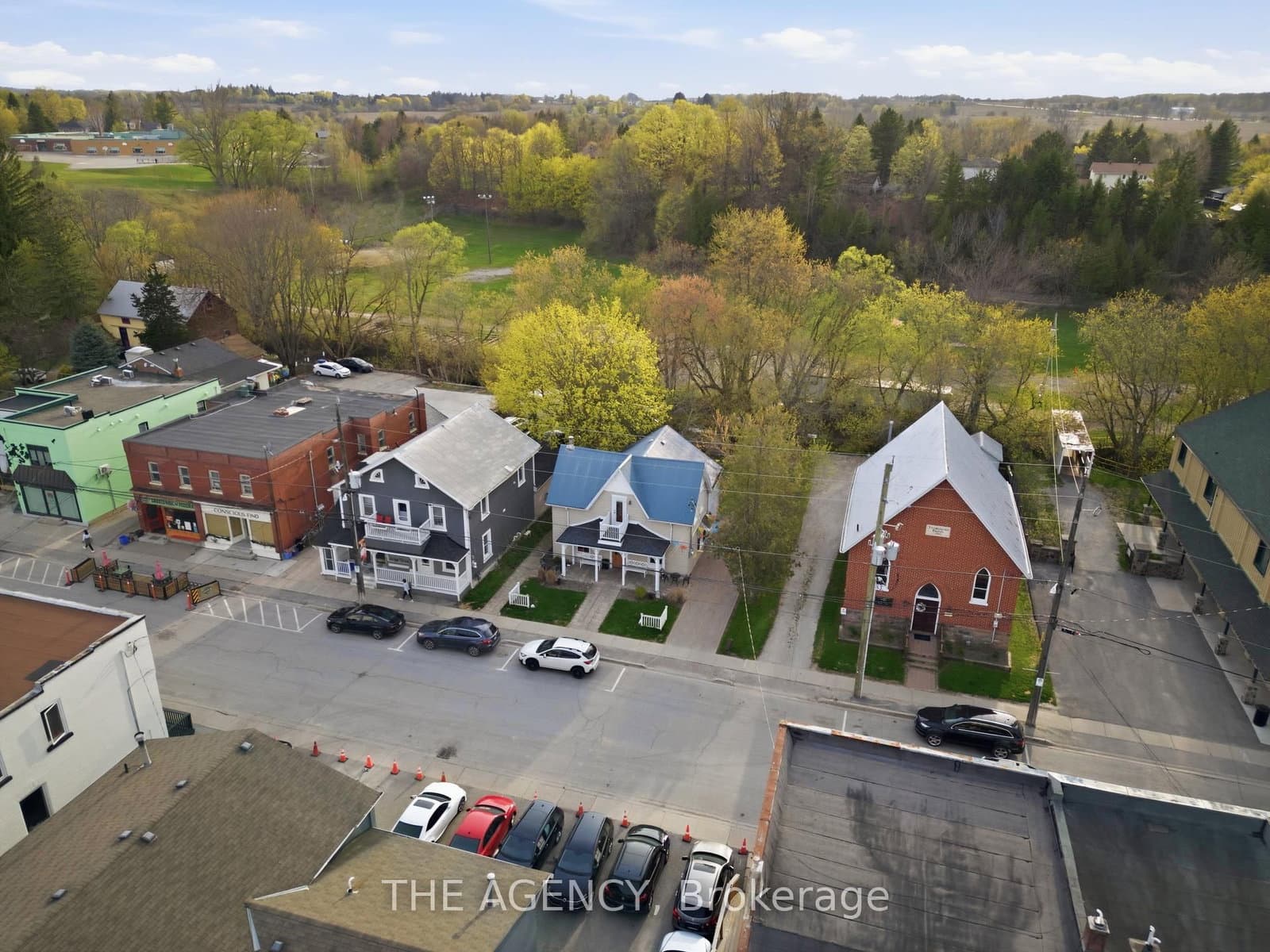 307 Main Street thumbnail 2