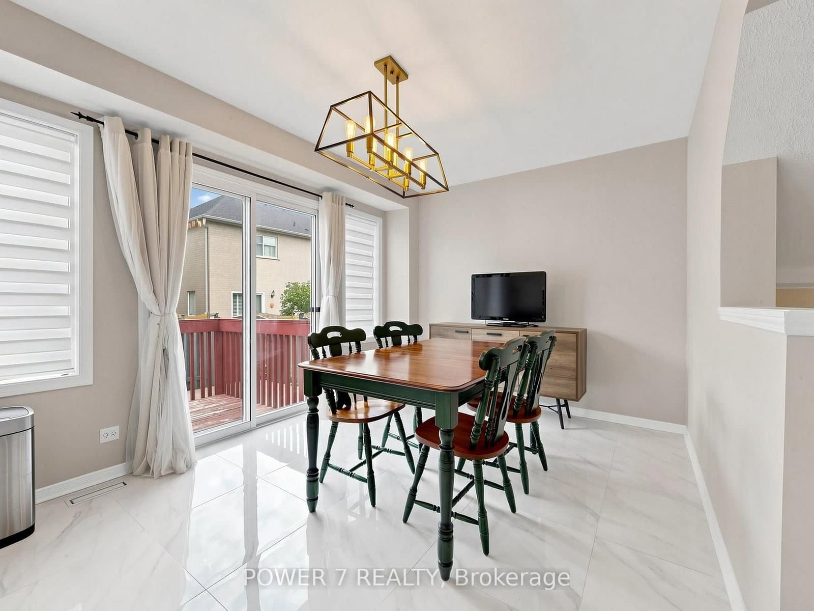 117 St Urbain Drive thumbnail 12