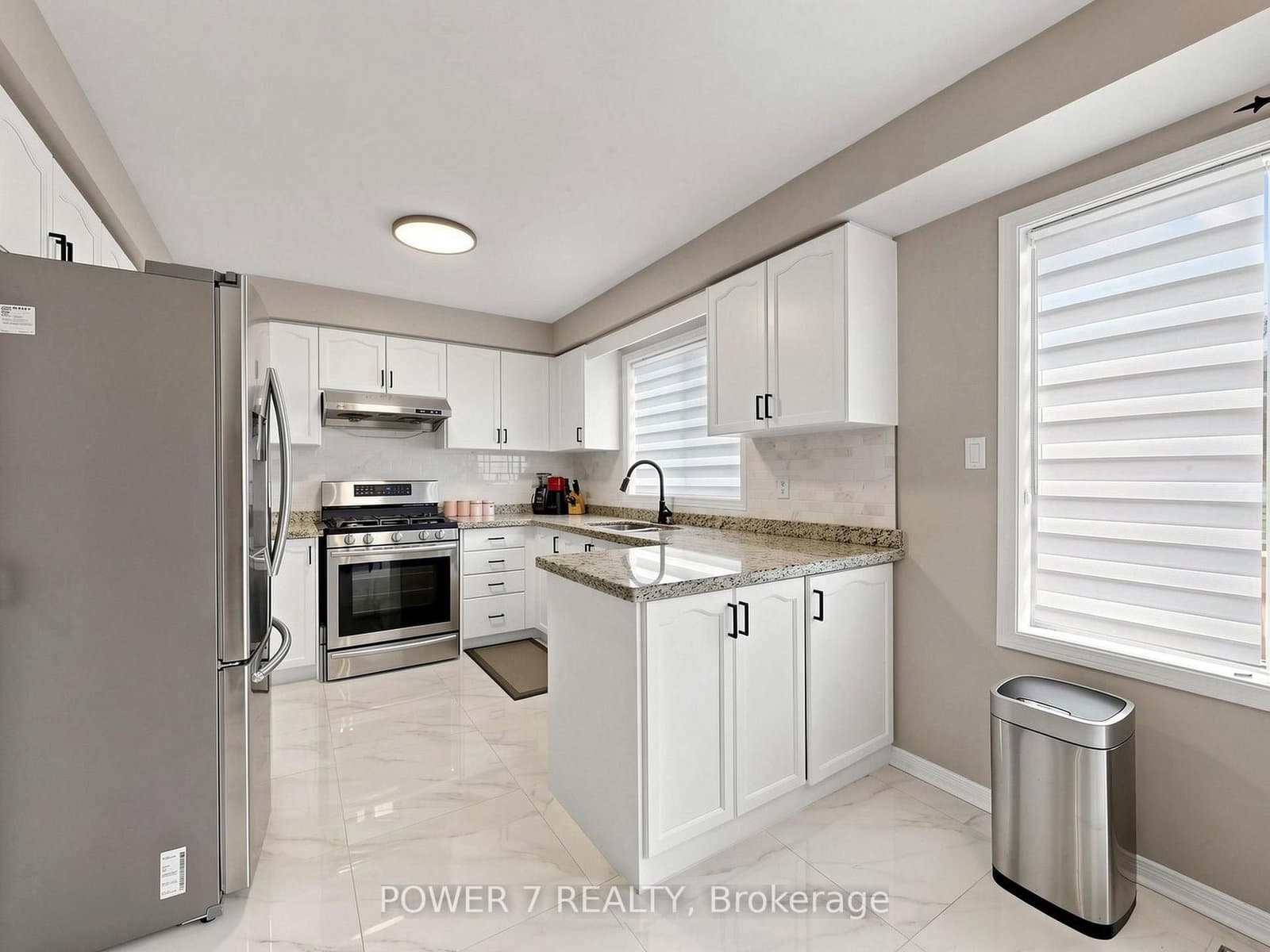 117 St Urbain Drive thumbnail 17