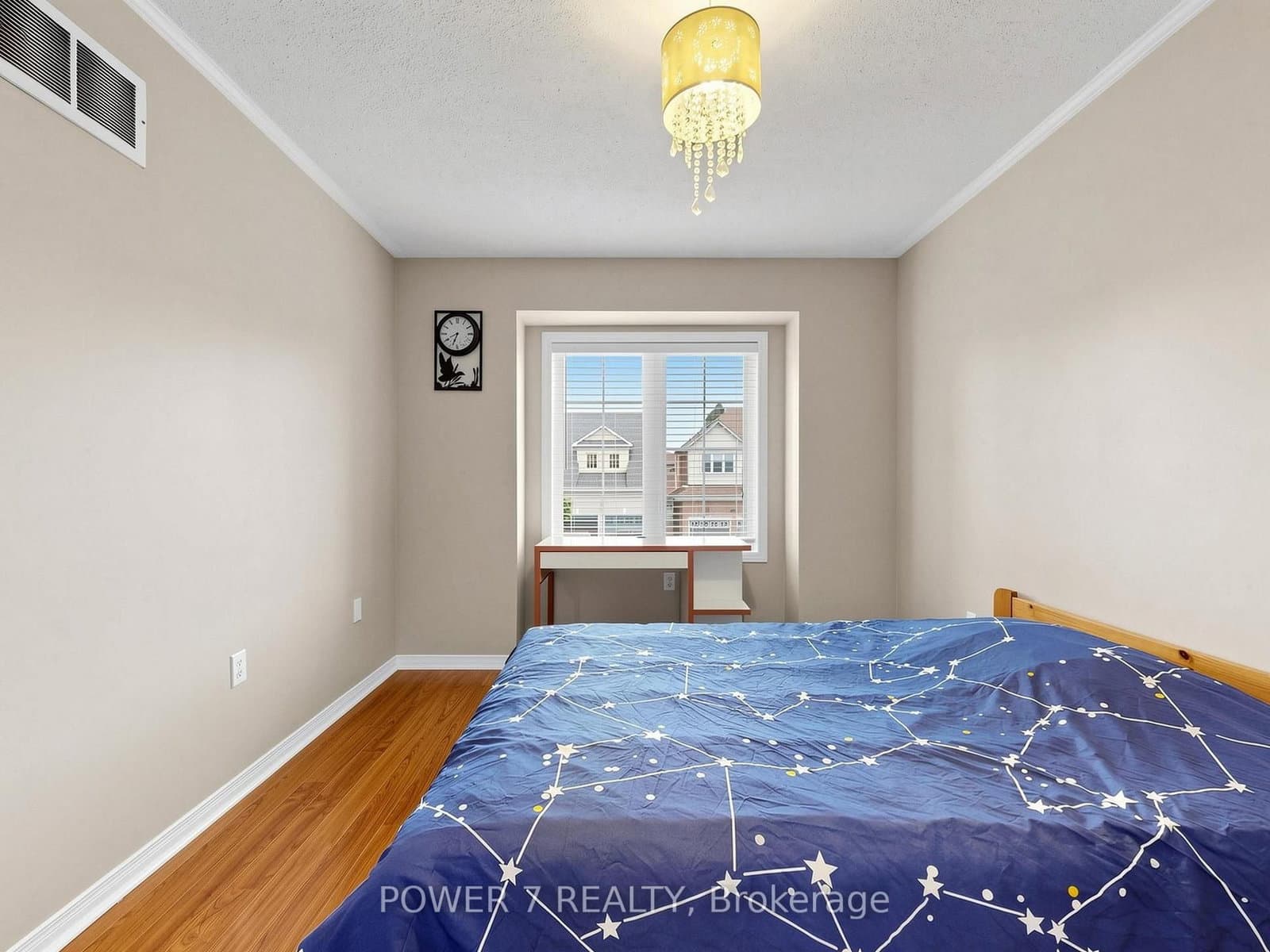 117 St Urbain Drive thumbnail 33
