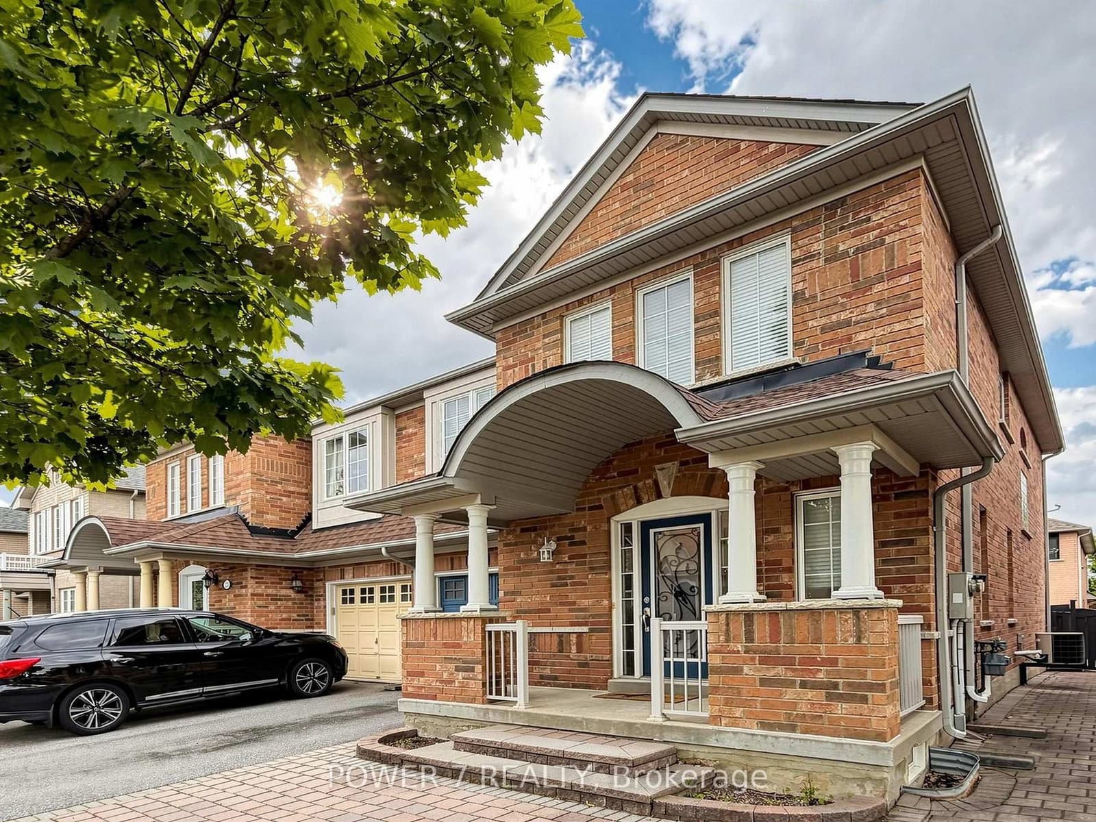 117 St Urbain Drive thumbnail 4