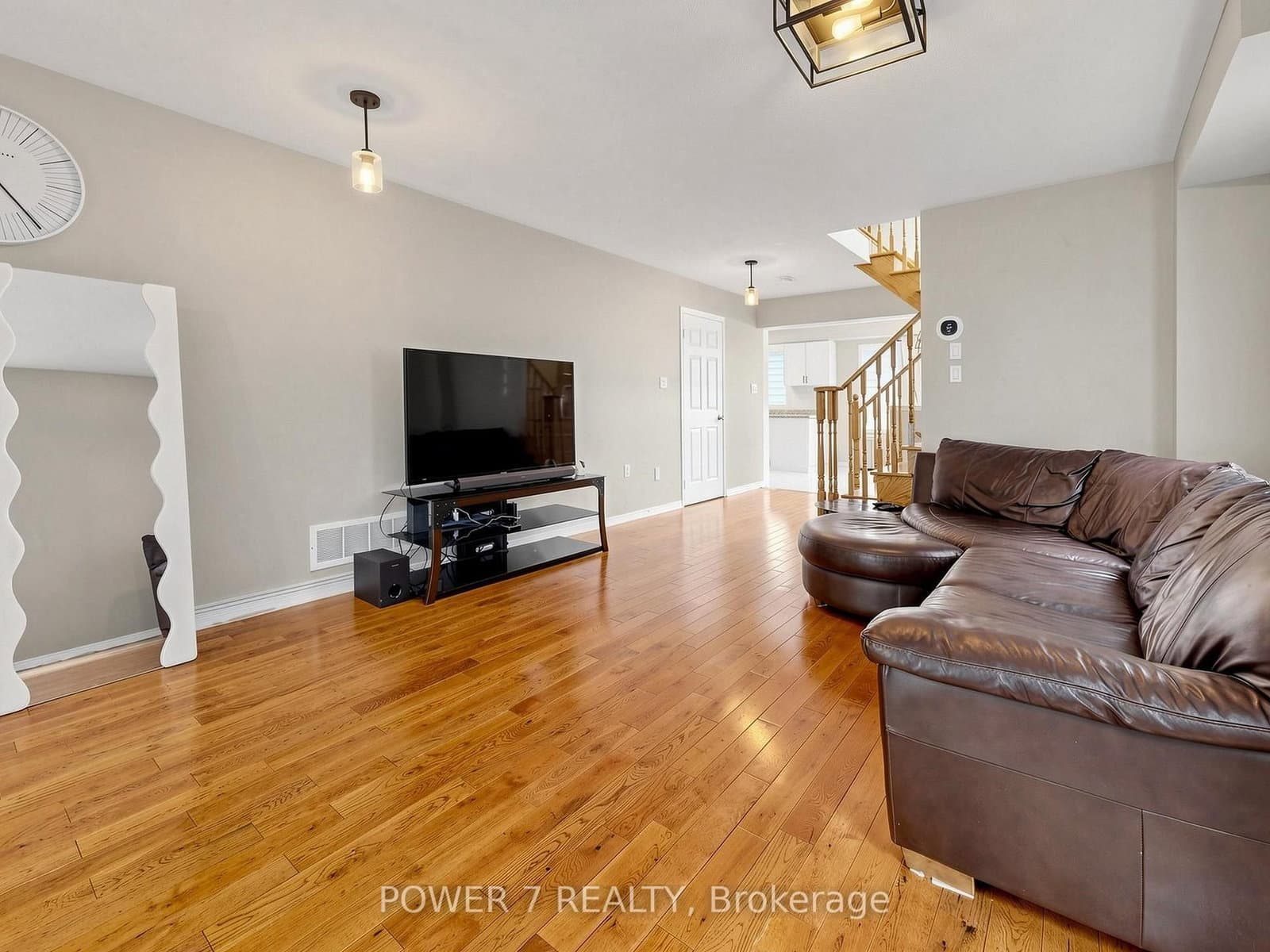 117 St Urbain Drive thumbnail 9