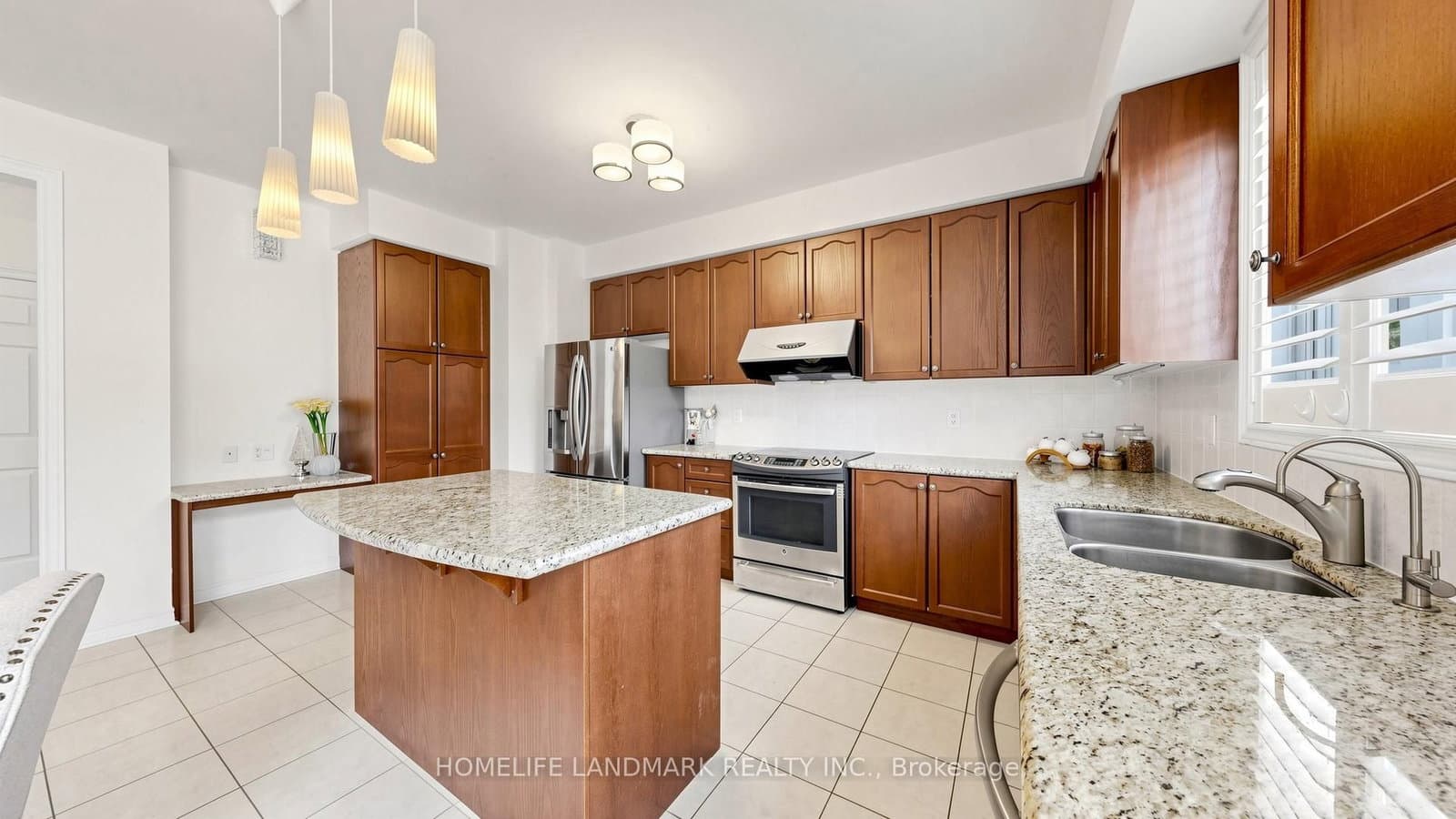 81 Prince Of Wales Drive thumbnail 17