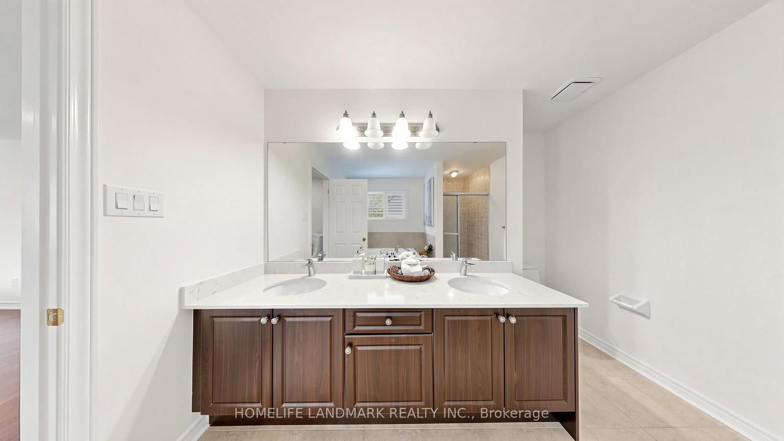 81 Prince Of Wales Drive thumbnail 29