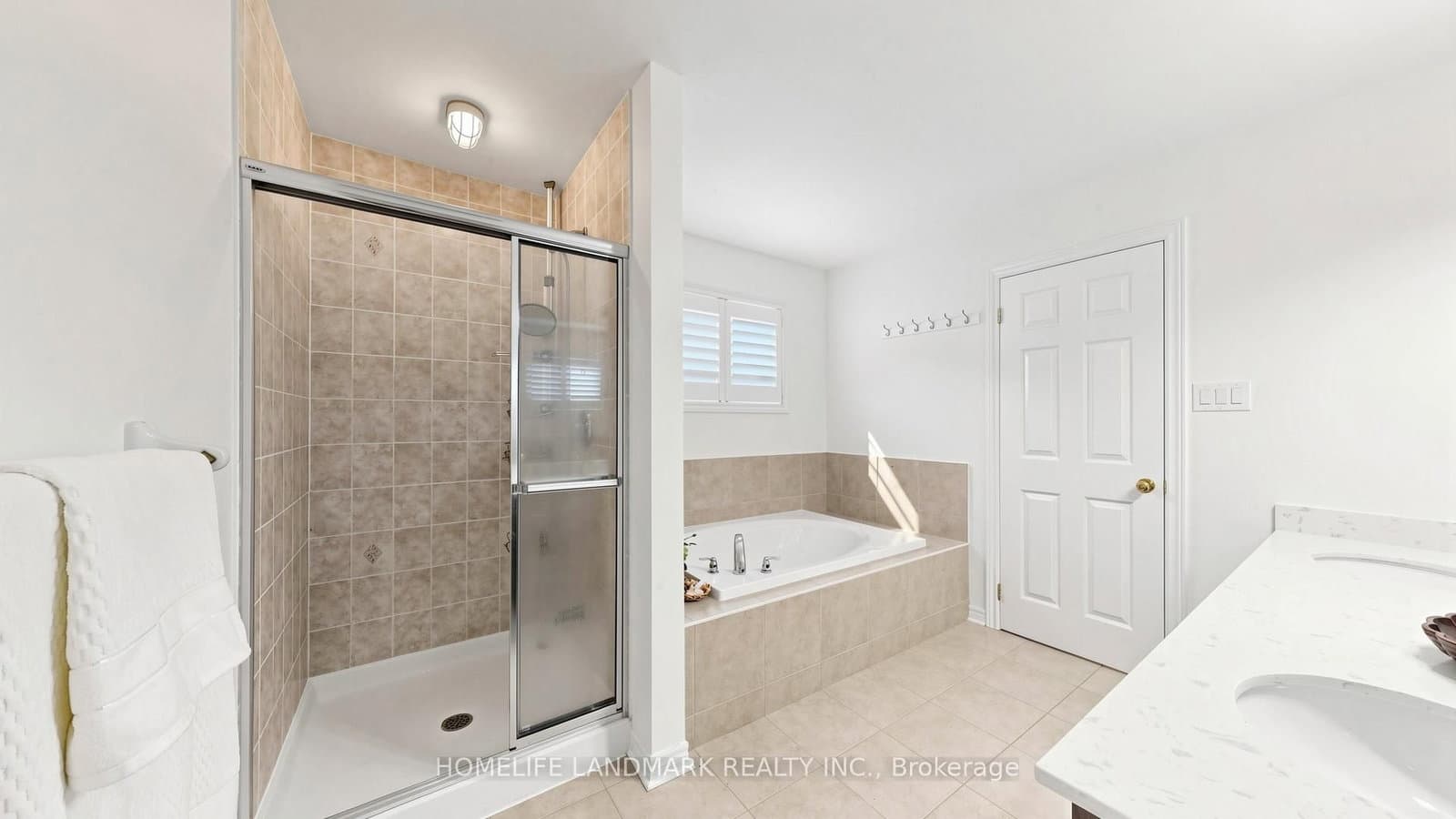 81 Prince Of Wales Drive thumbnail 30