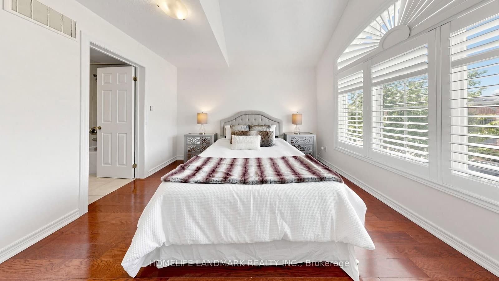 81 Prince Of Wales Drive thumbnail 32