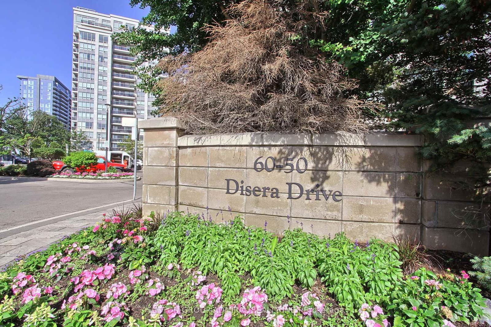 50 DISERA Drive, Unit 905 thumbnail 2