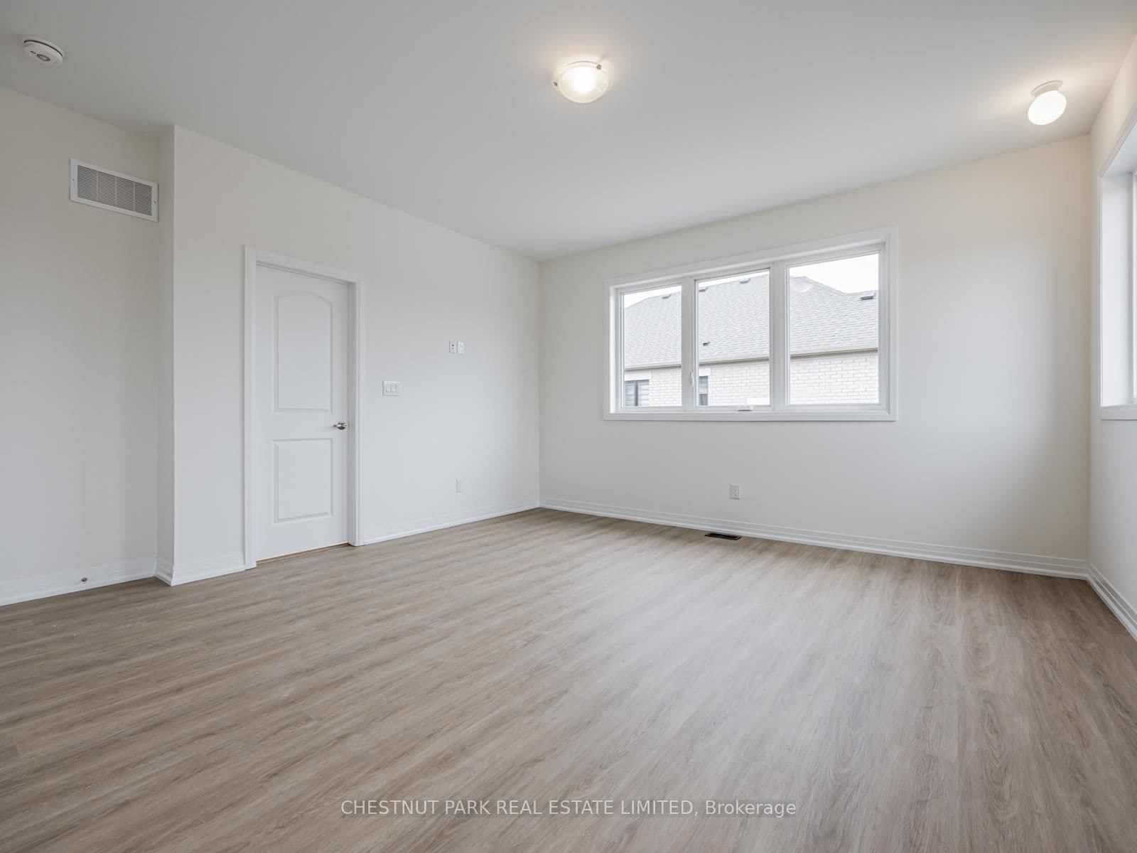 41 Robert Eaton Avenue thumbnail 23