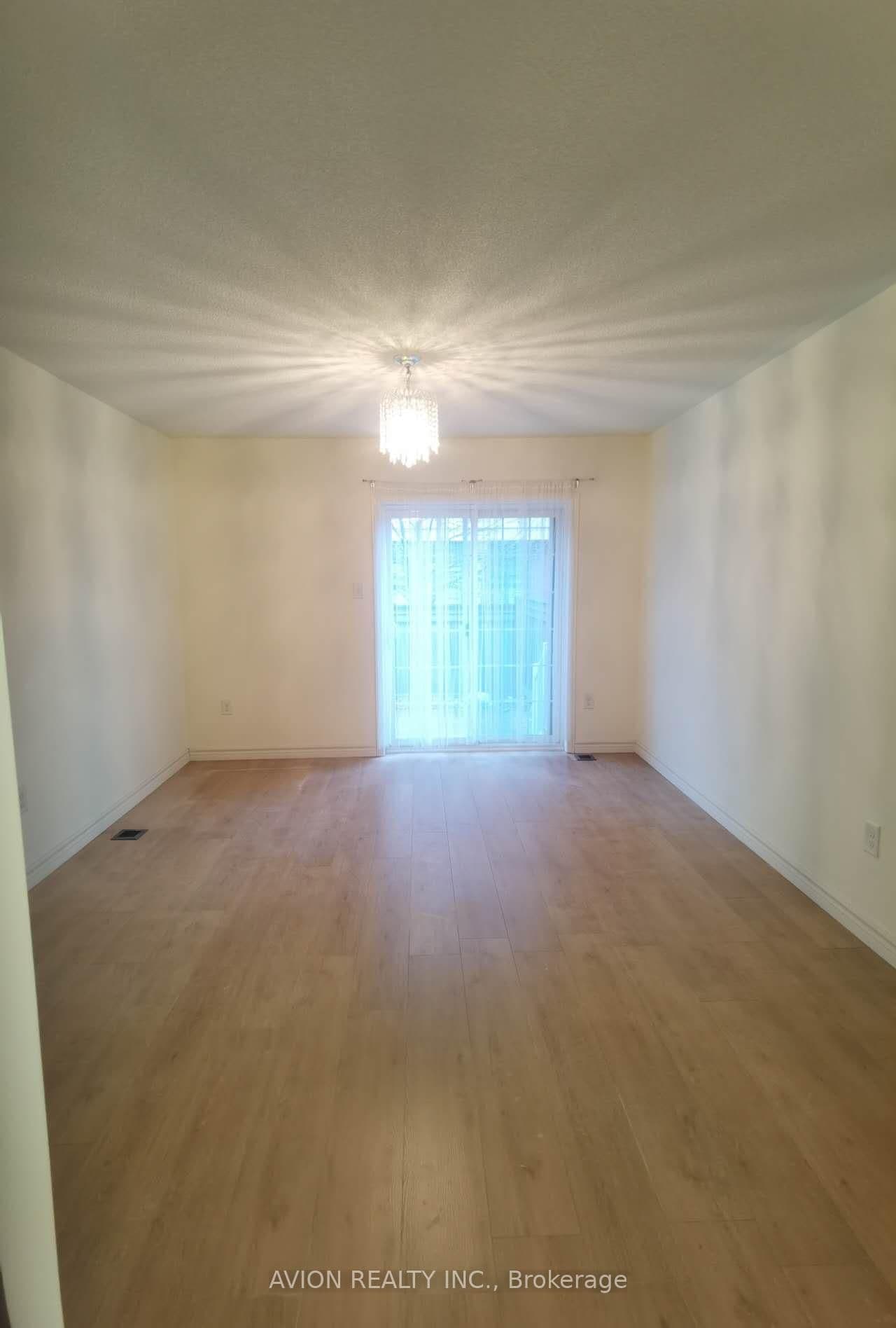 66 Eastern Skies Way, Unit basement thumbnail 2