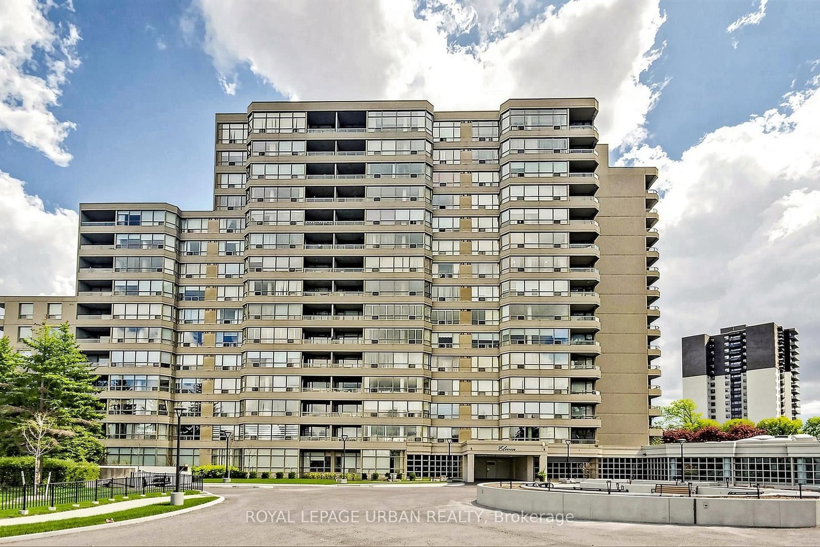 11 Townsgate Drive, Unit 110 thumbnail 3
