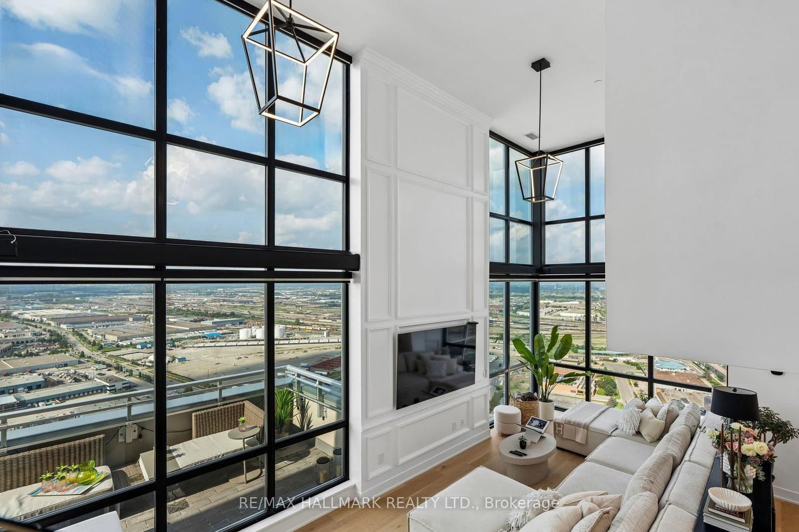 2908 Highway 7, Unit PH3806 thumbnail 11