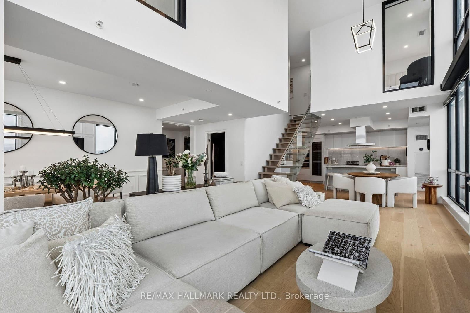 2908 Highway 7, Unit PH3806 thumbnail 12
