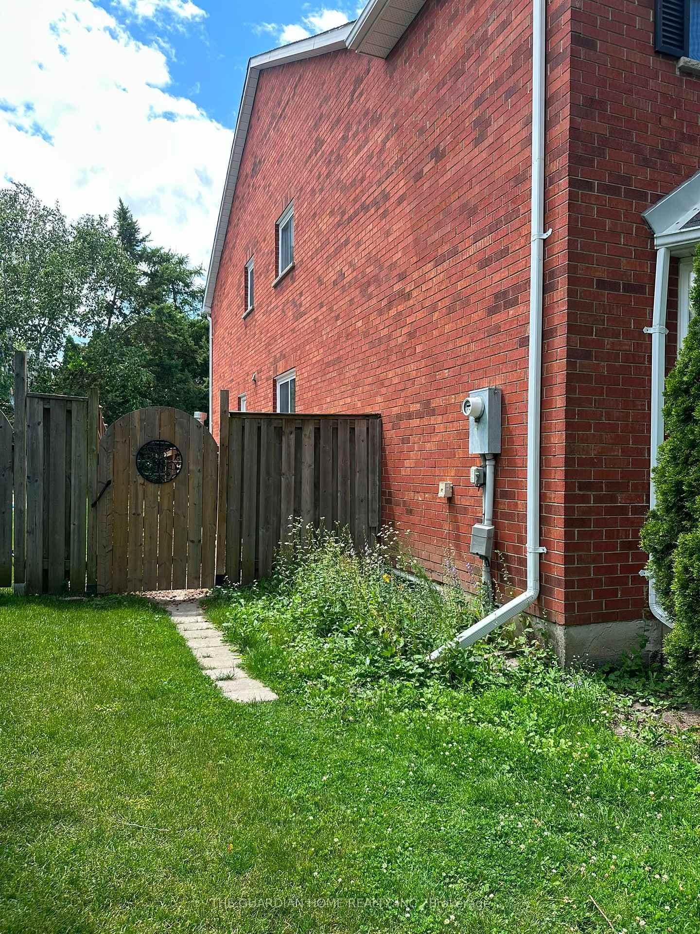 37 Murdock Avenue, Unit Bsmt thumbnail 11