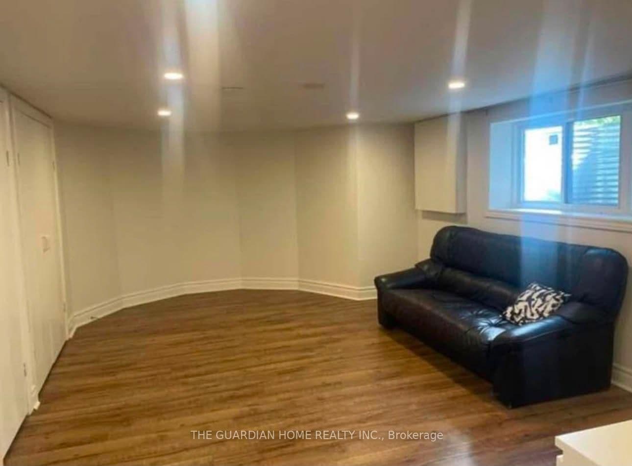 37 Murdock Avenue, Unit Bsmt thumbnail 3