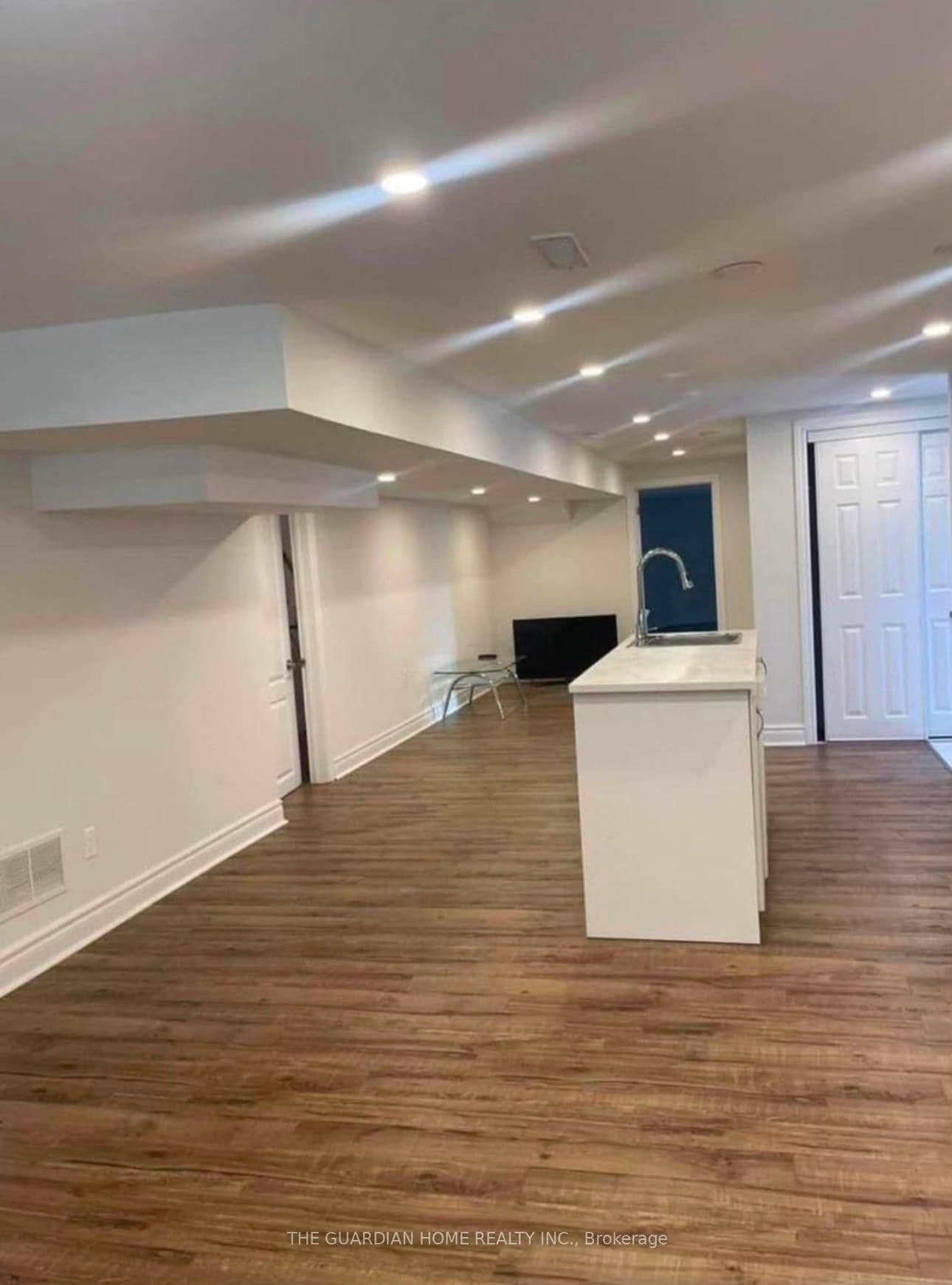 37 Murdock Avenue, Unit Bsmt thumbnail 5