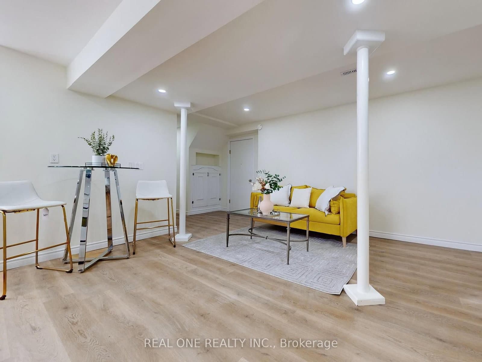 47 Lowe Boulevard - Image 1