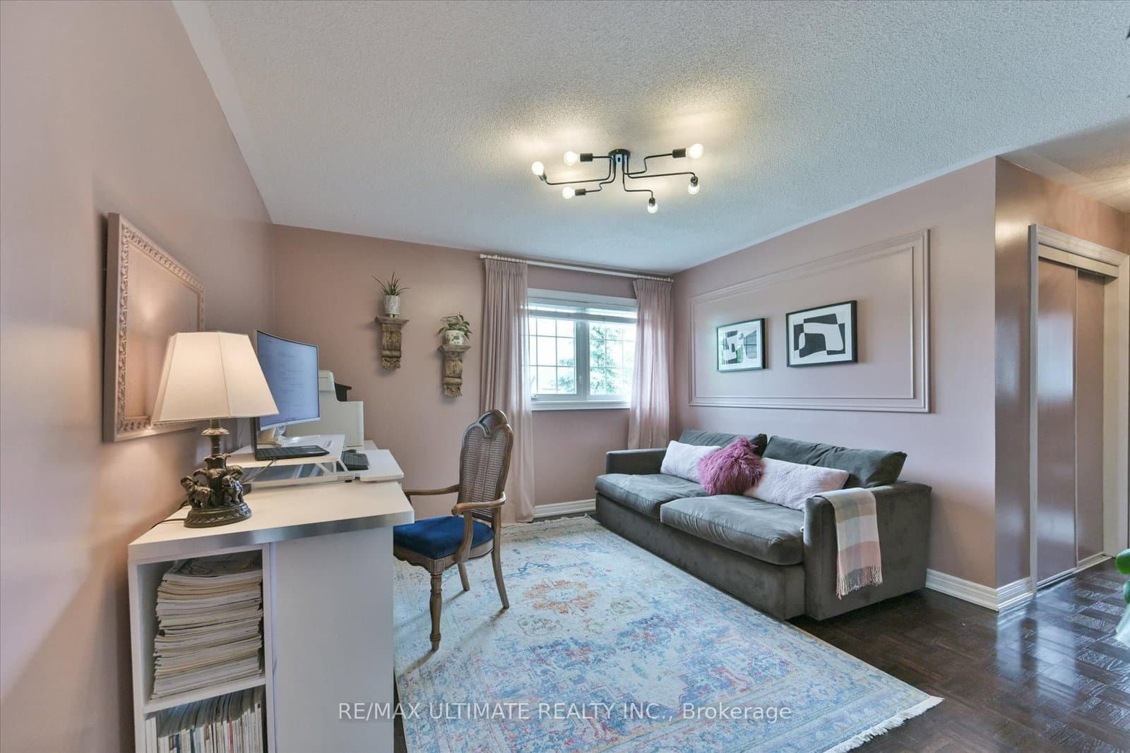 123 Village Green Drive thumbnail 32