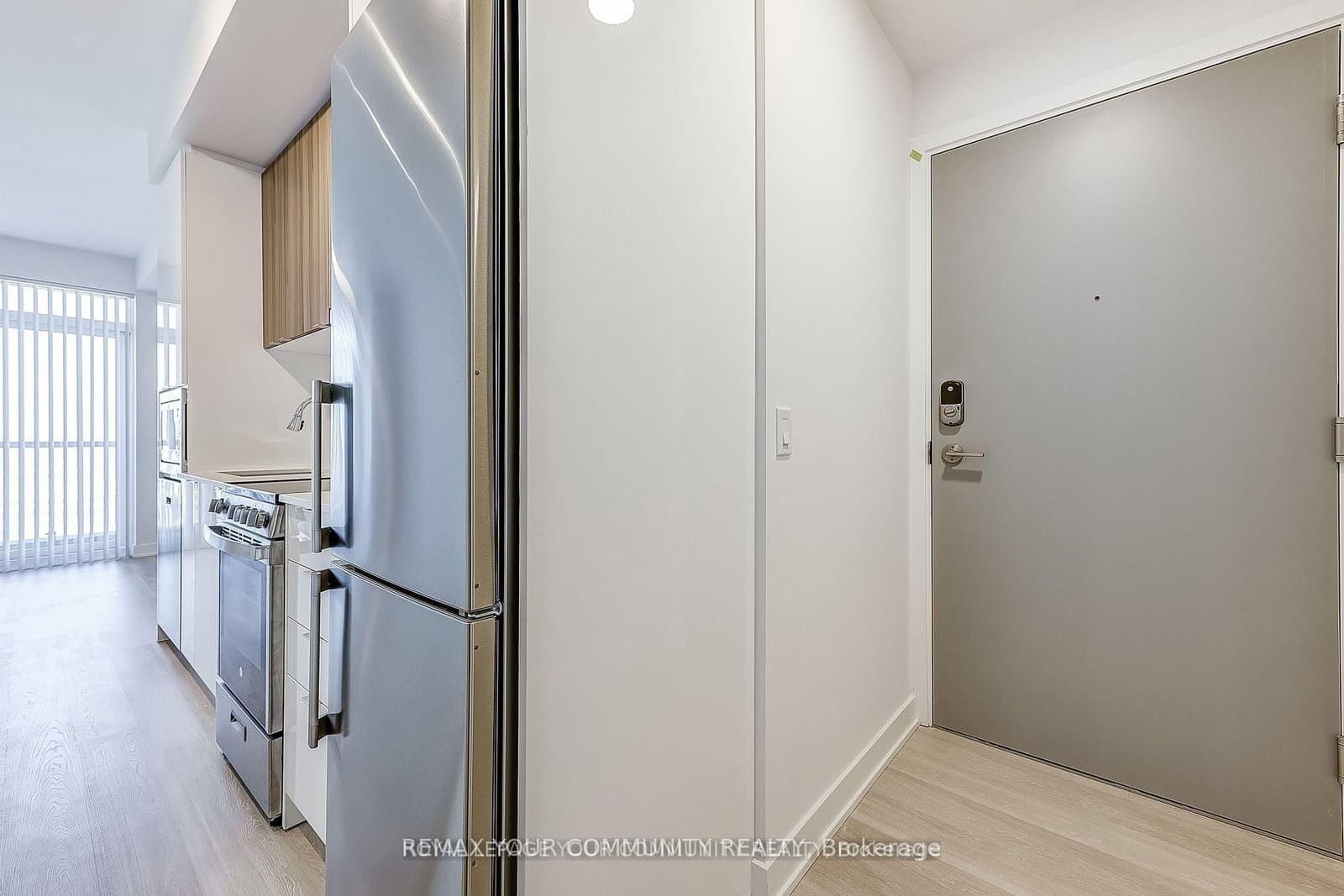 30 Upper Mall Way, Unit 3006 thumbnail 4