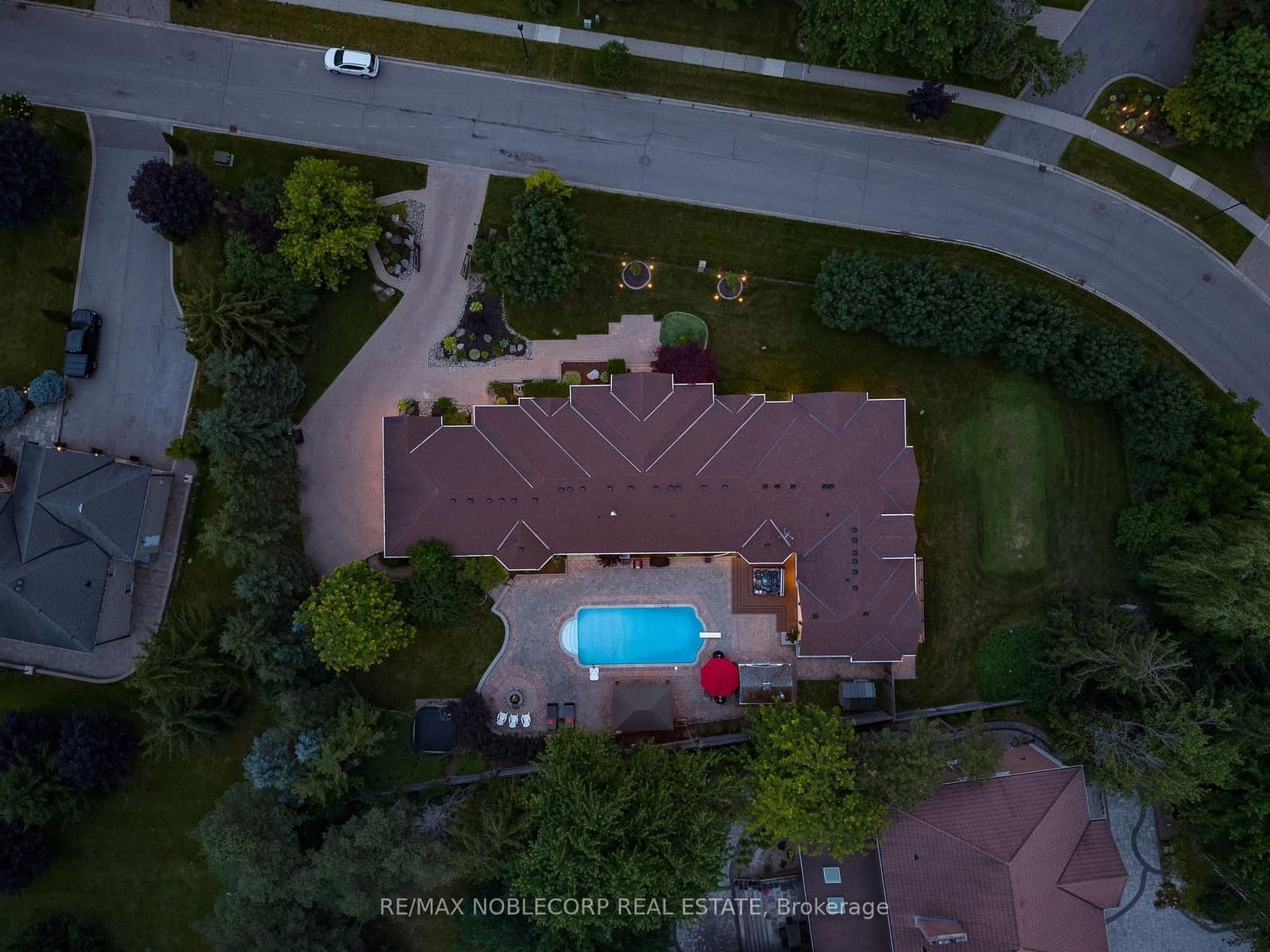 80 Carmichael Crescent thumbnail 3