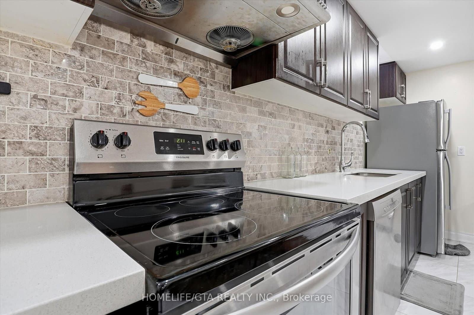 4 Mohandas Drive, Unit Basement thumbnail 12