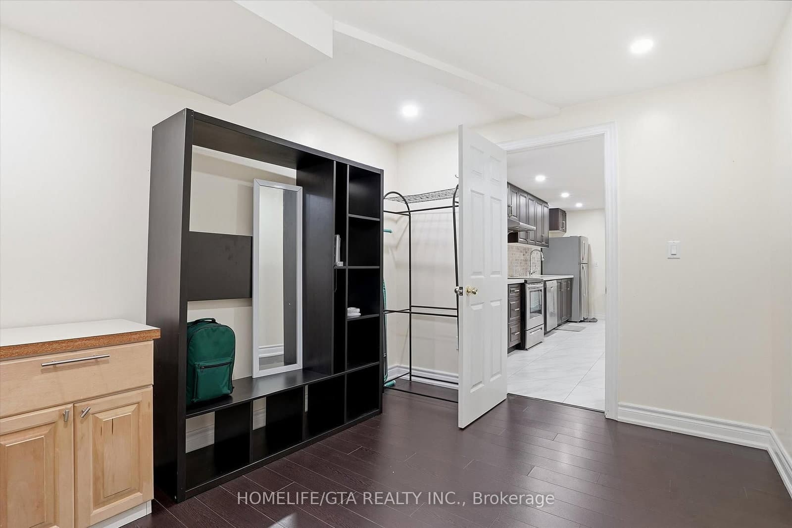 4 Mohandas Drive, Unit Basement thumbnail 19
