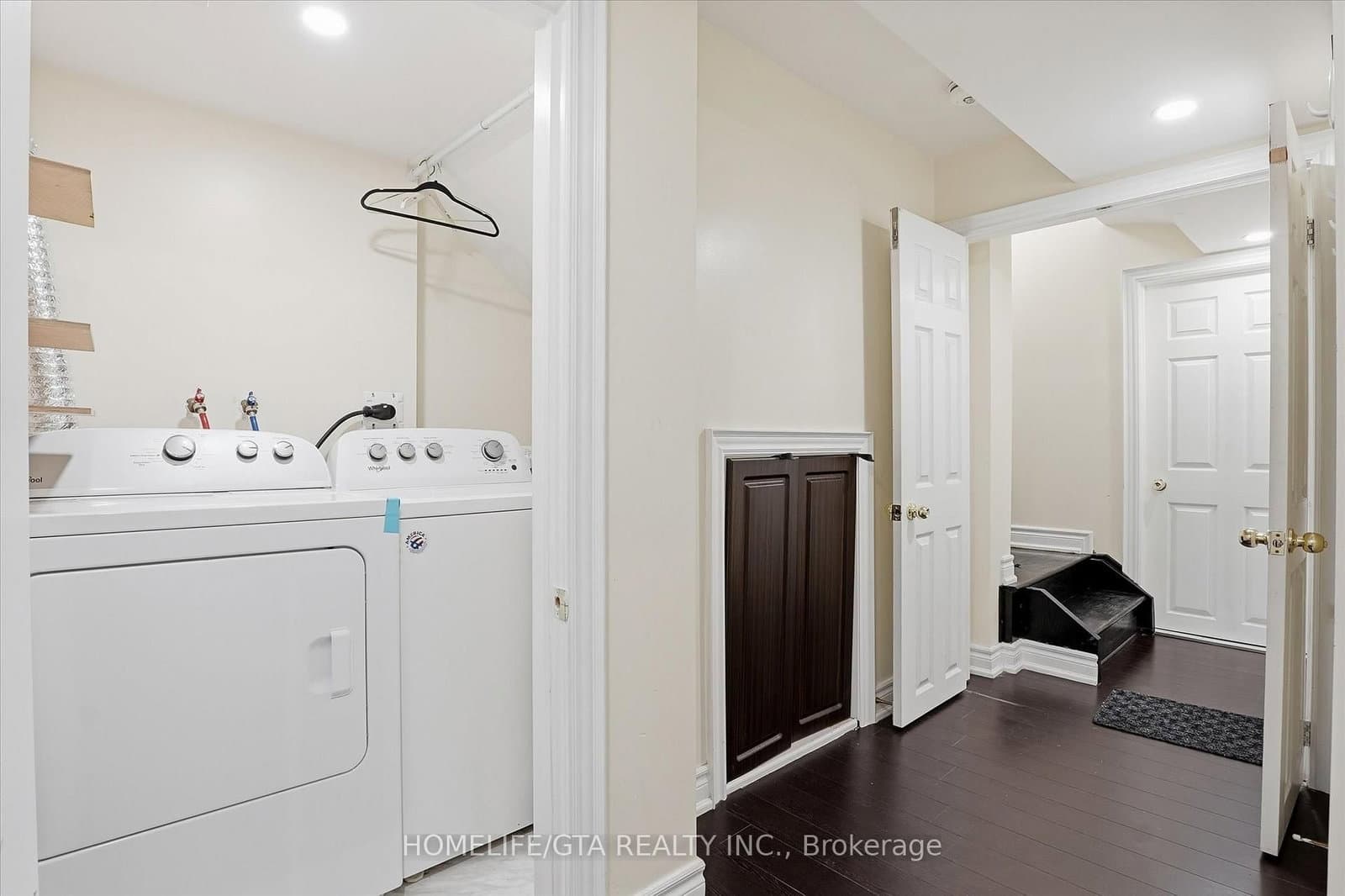 4 Mohandas Drive, Unit Basement thumbnail 22