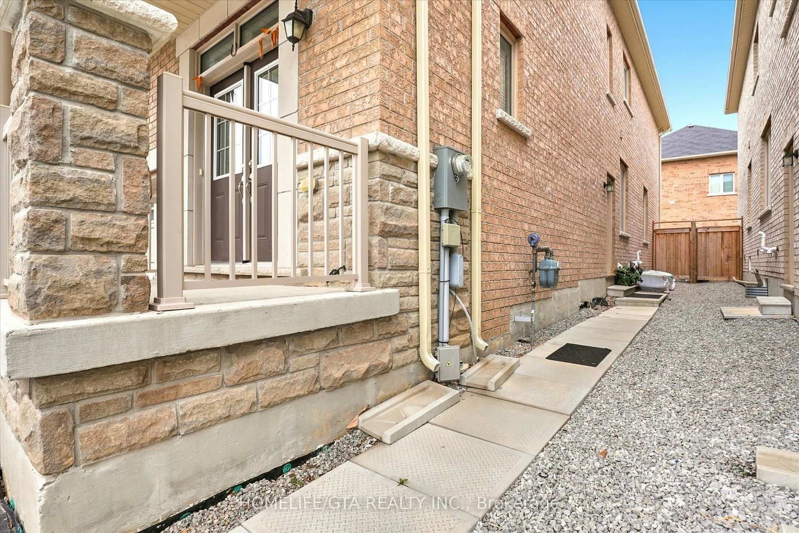 4 Mohandas Drive, Unit Basement thumbnail 4