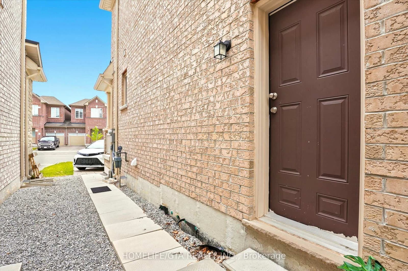 4 Mohandas Drive, Unit Basement thumbnail 5