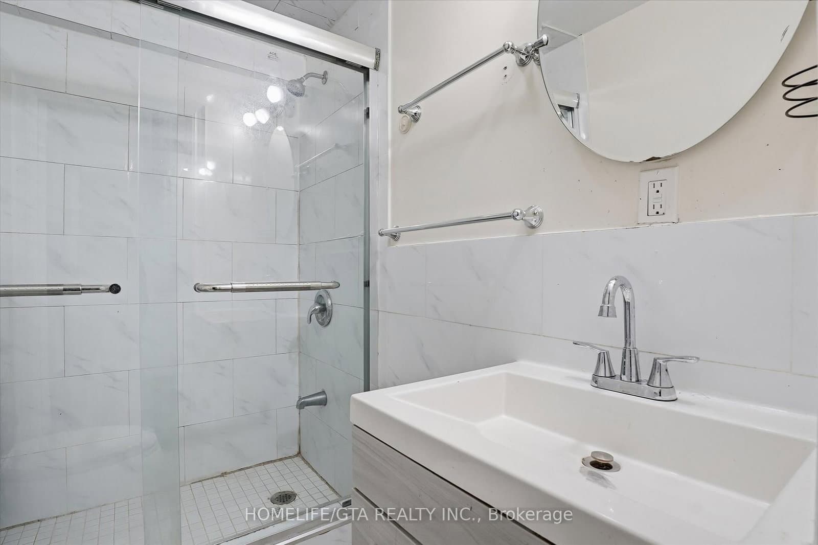 4 Mohandas Drive, Unit Basement thumbnail 9