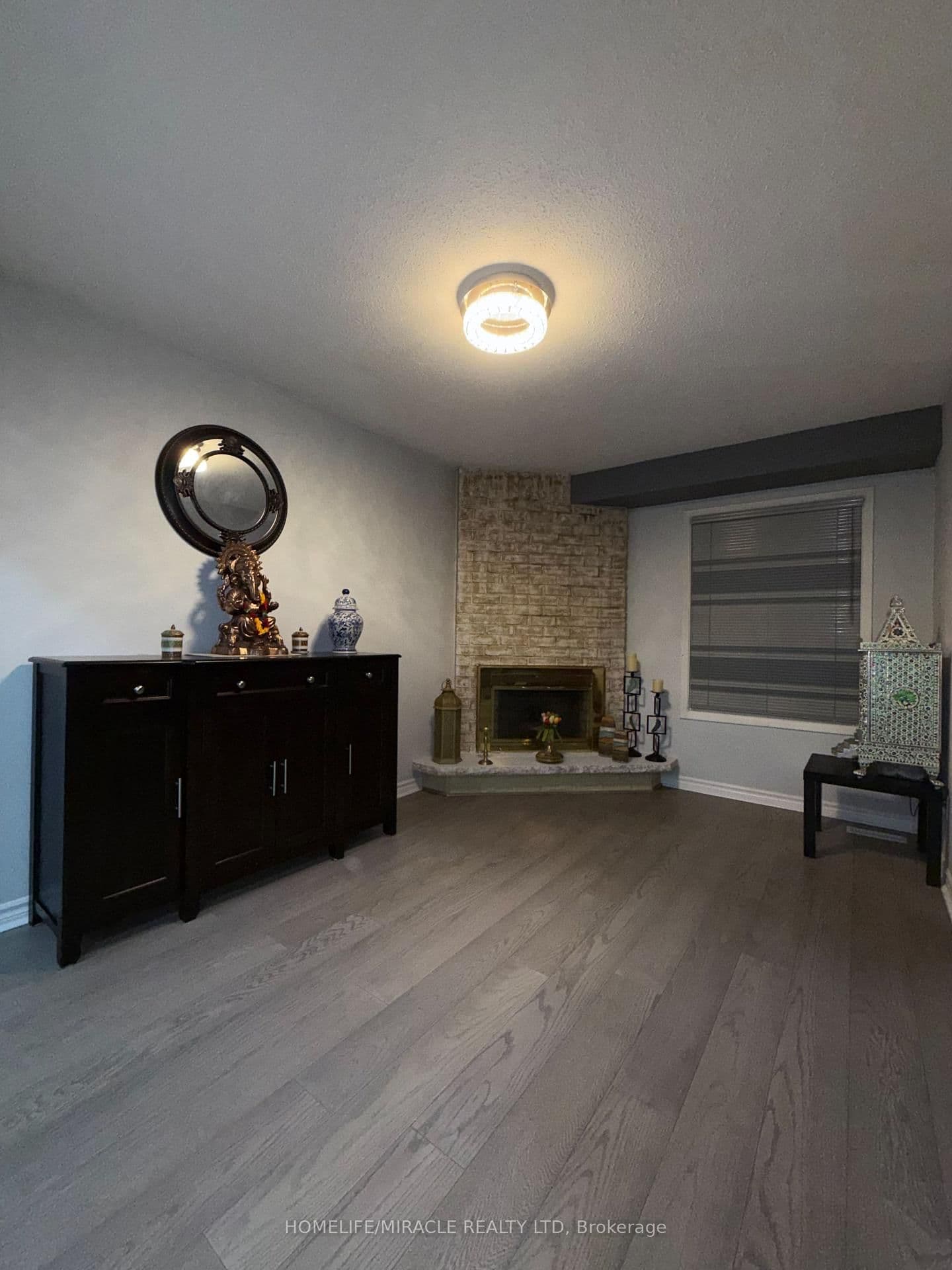 163 Mabley Crescent thumbnail 5
