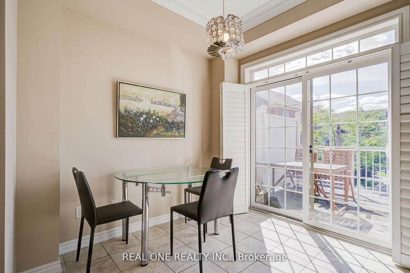 9 Ruskov Lane, Unit Upper thumbnail 13