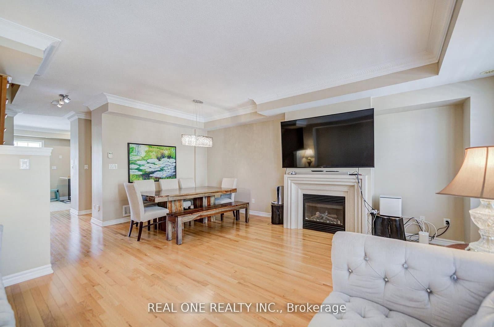 9 Ruskov Lane, Unit Upper thumbnail 8