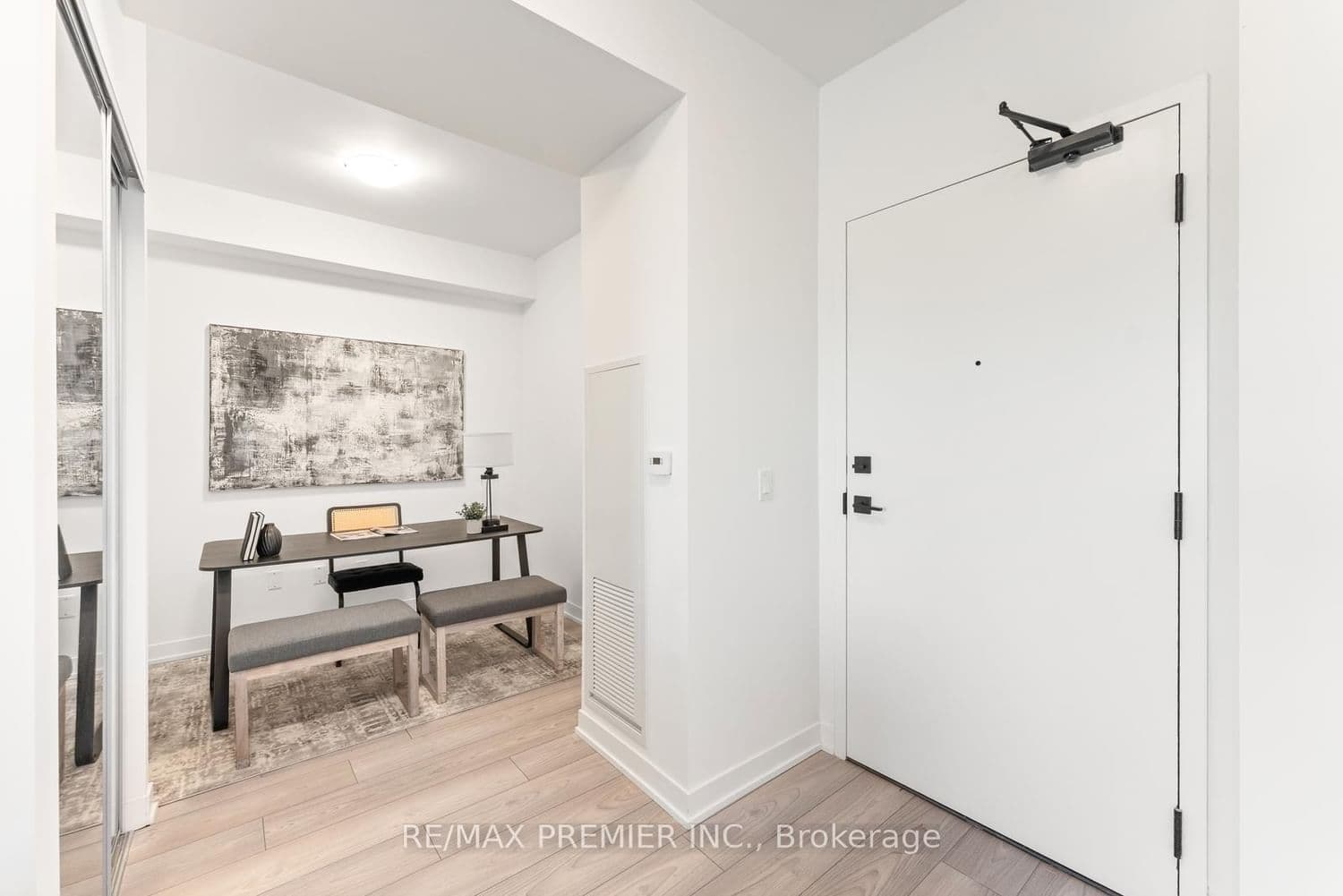 474 Caldari Road, Unit 308 thumbnail 3