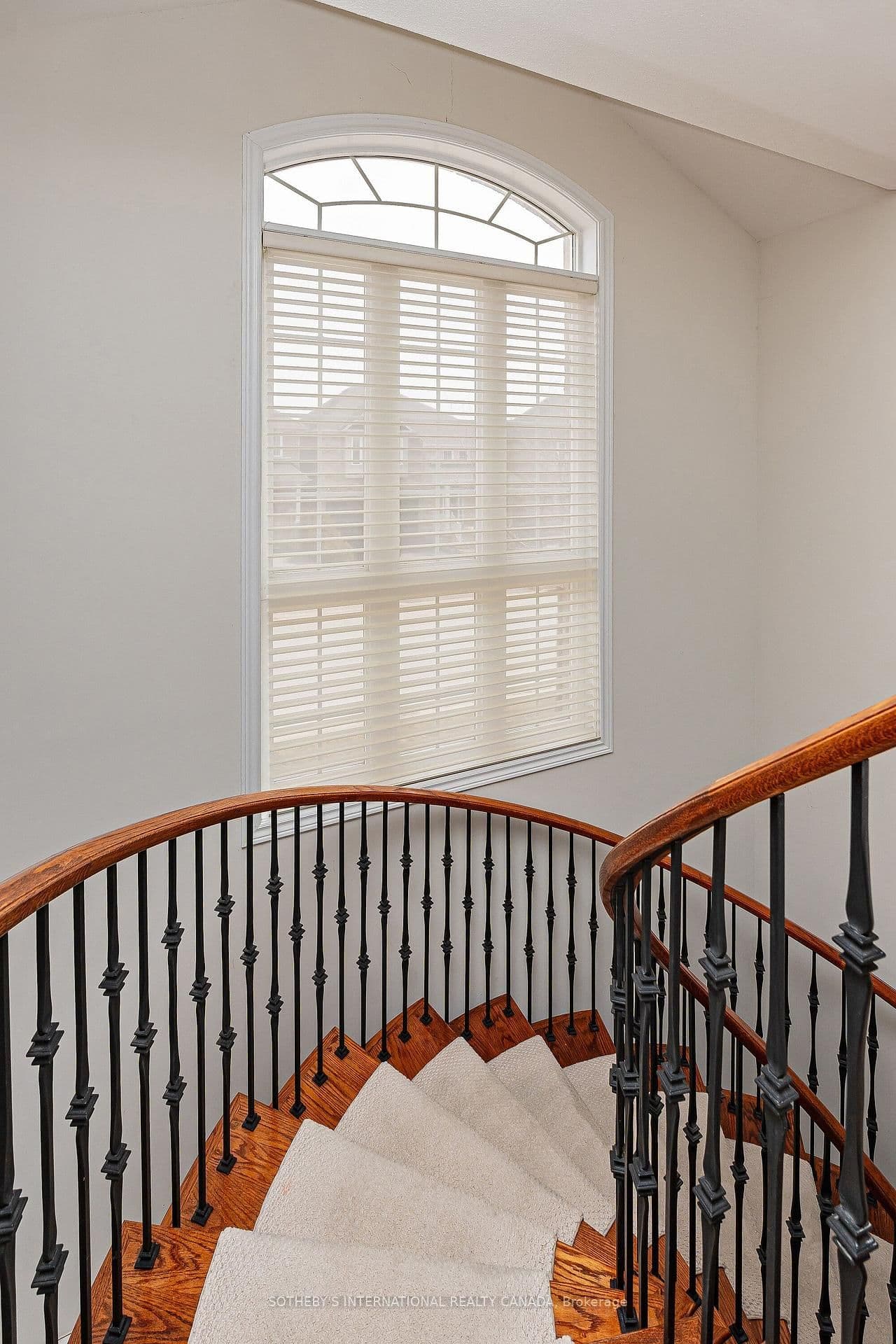 1 Herbert Wales Crescent thumbnail 9