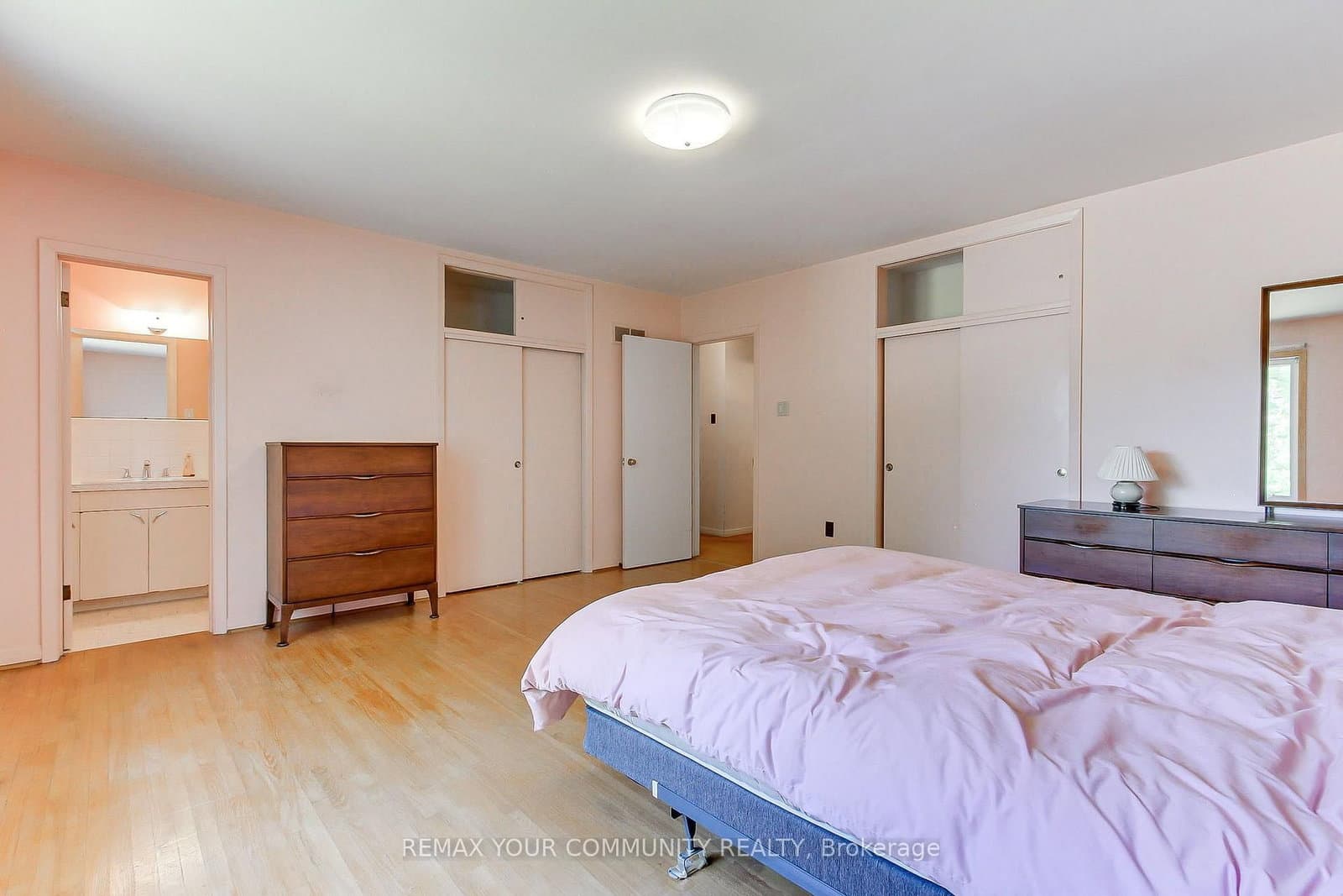 9947 Woodbine Avenue thumbnail 20