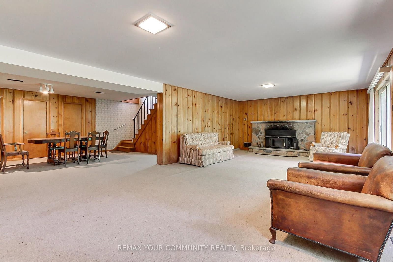 9947 Woodbine Avenue thumbnail 25
