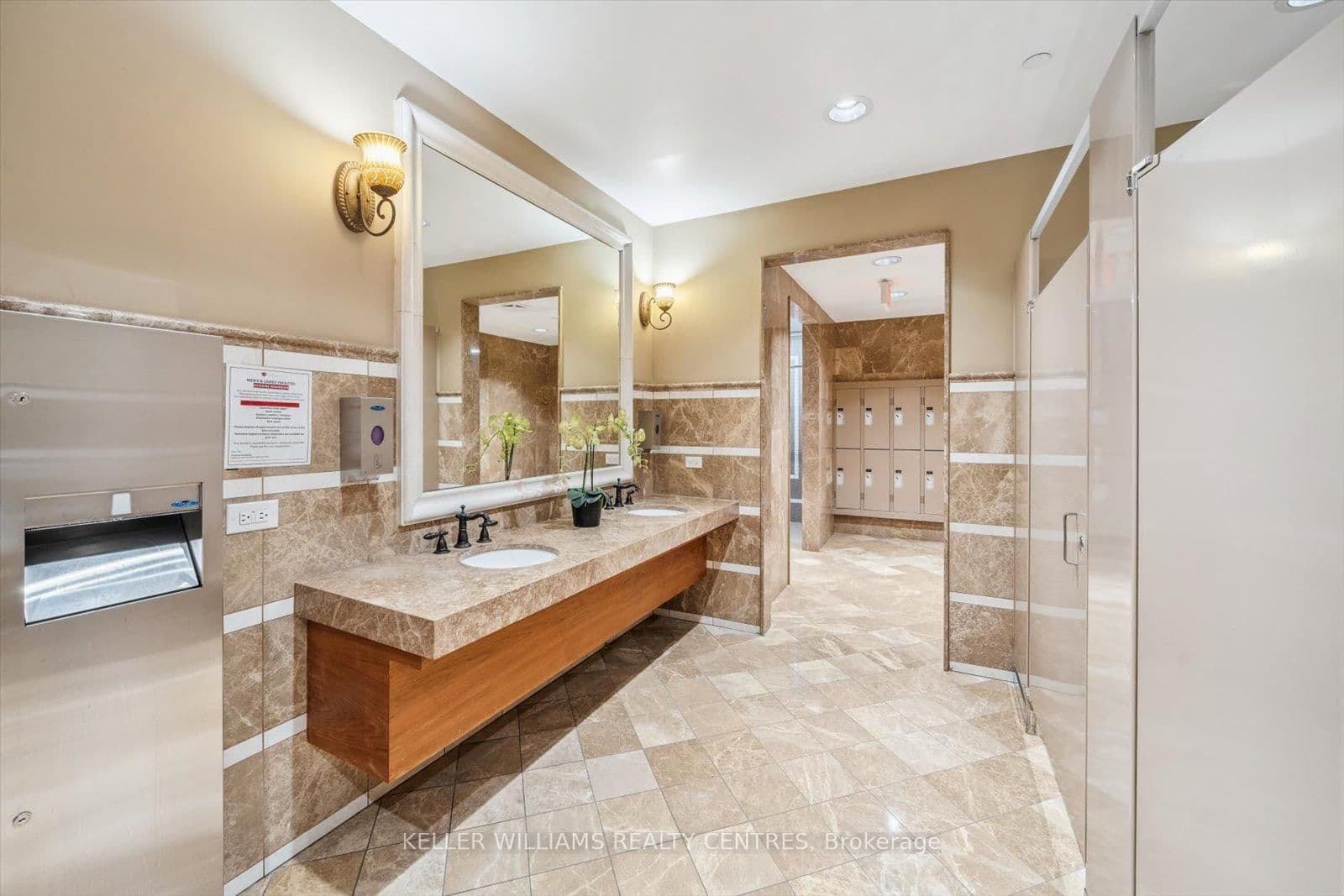 9245 Jane Street, Unit 902 thumbnail 28