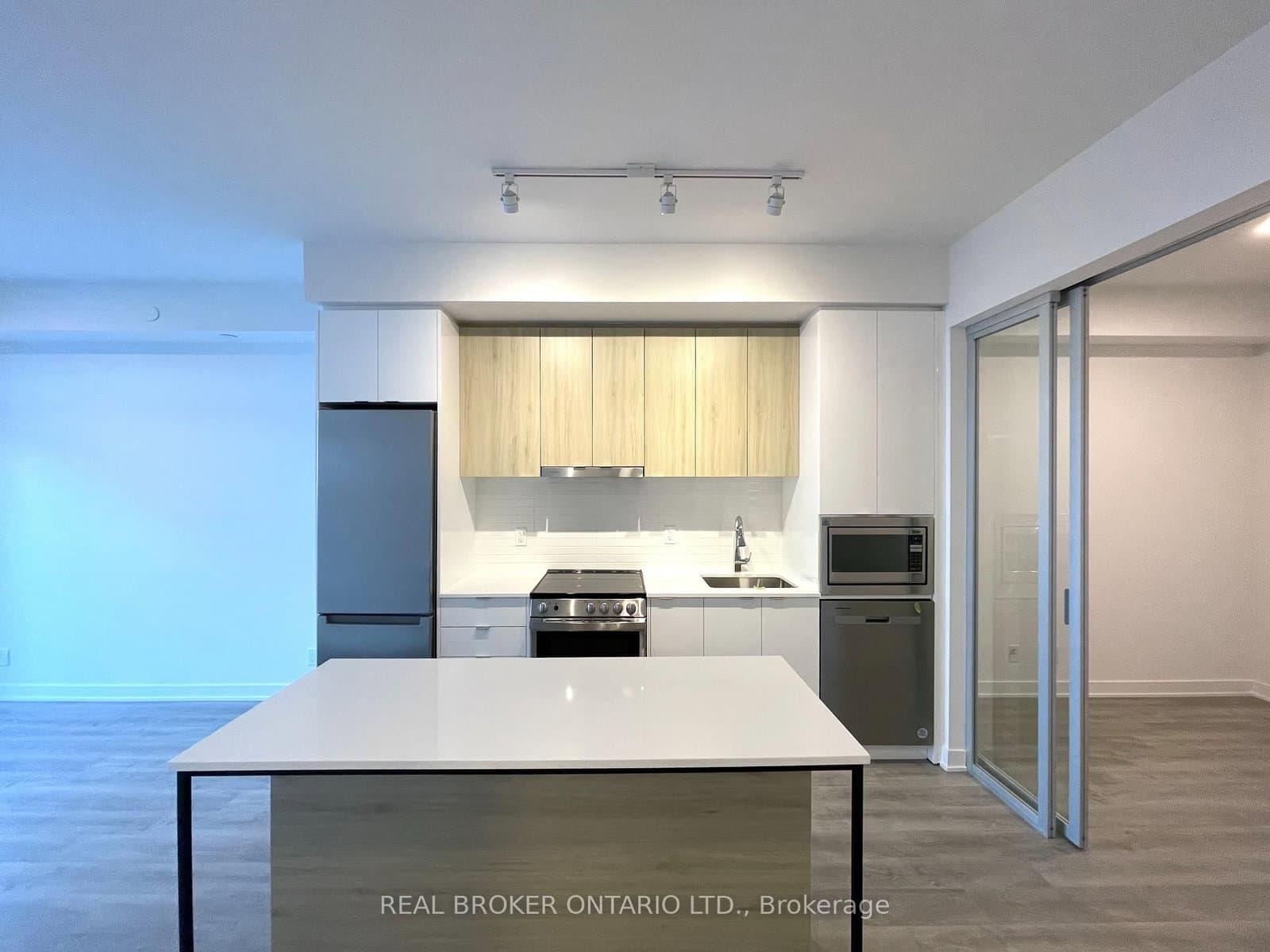 50 Upper Mall Way, Unit 2009 thumbnail 10