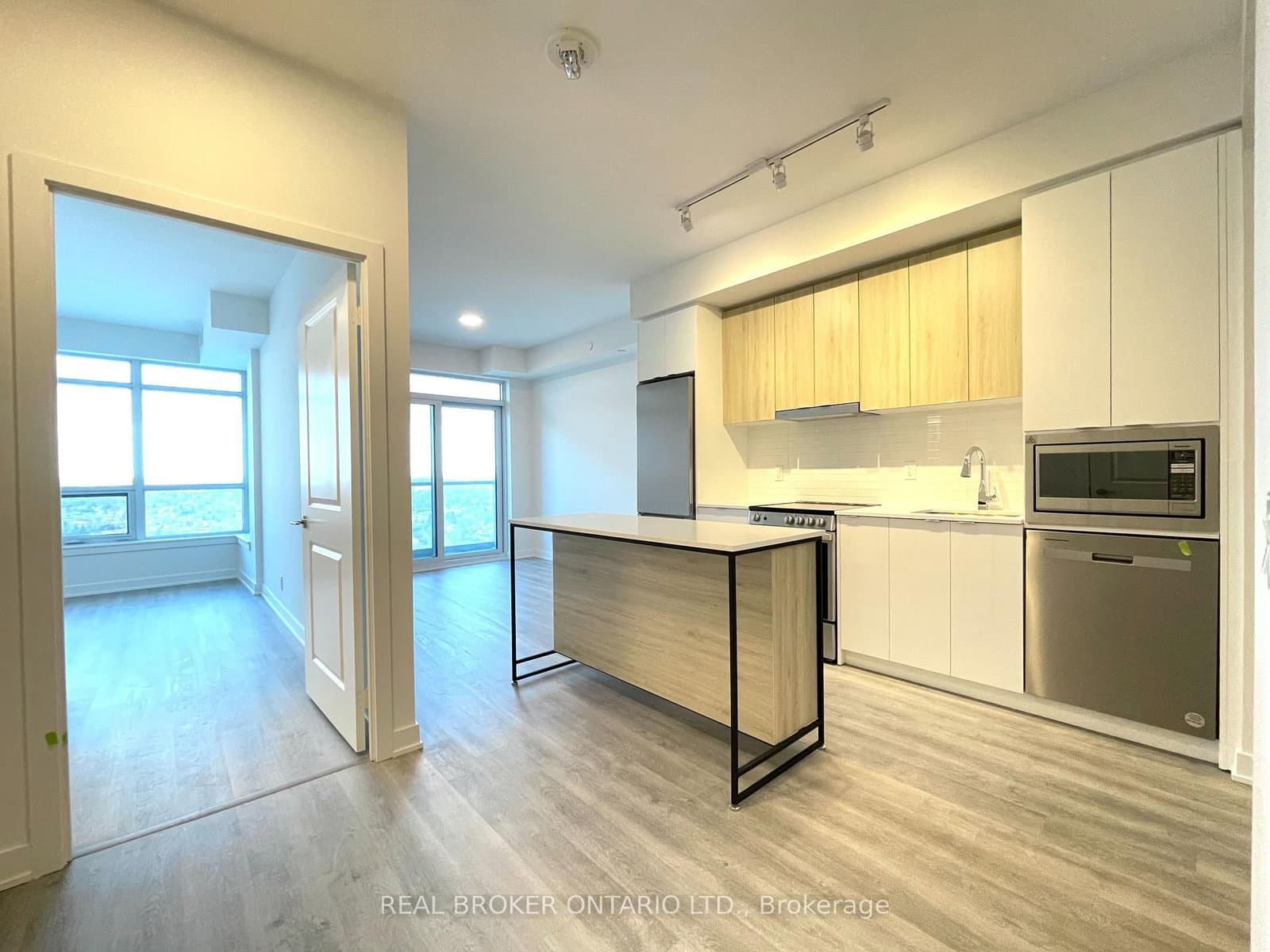 50 Upper Mall Way, Unit 2009 thumbnail 8