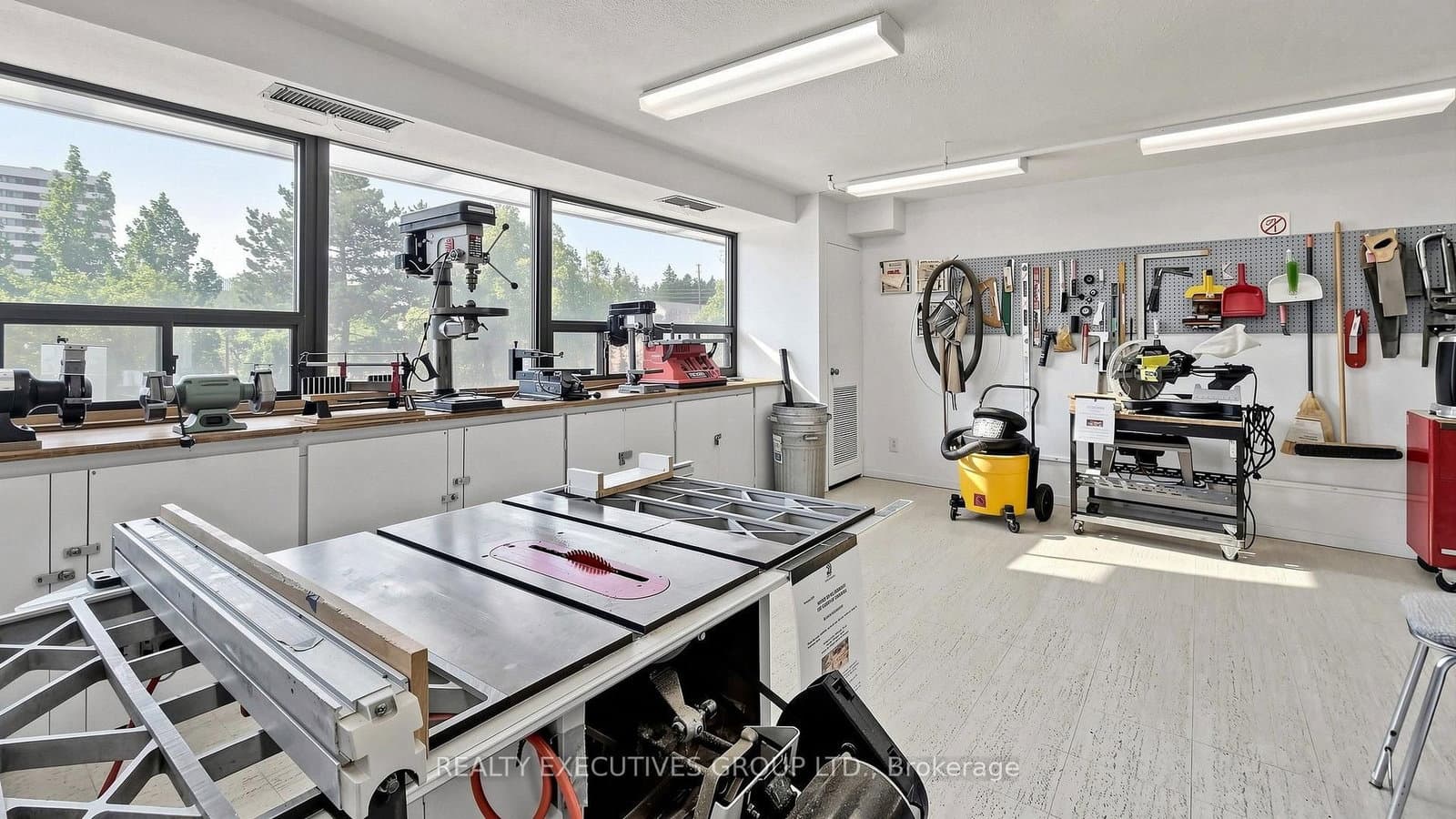8111 Yonge Street, Unit 206 thumbnail 32