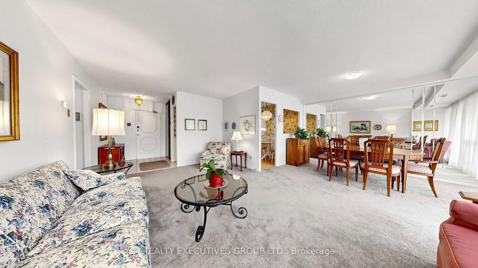 8111 Yonge Street, Unit 206 thumbnail 5