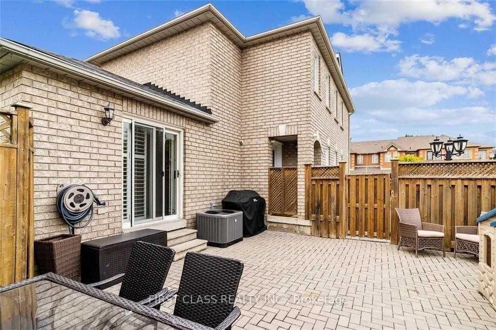 67 Denton Circle thumbnail 30