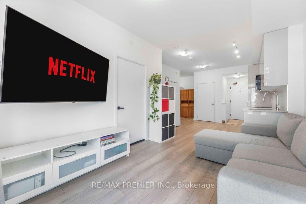 10 Abeja Street, Unit 816 thumbnail 6